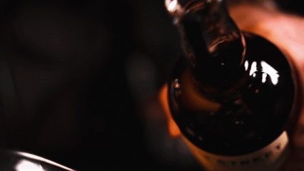 10th Street whisky pour